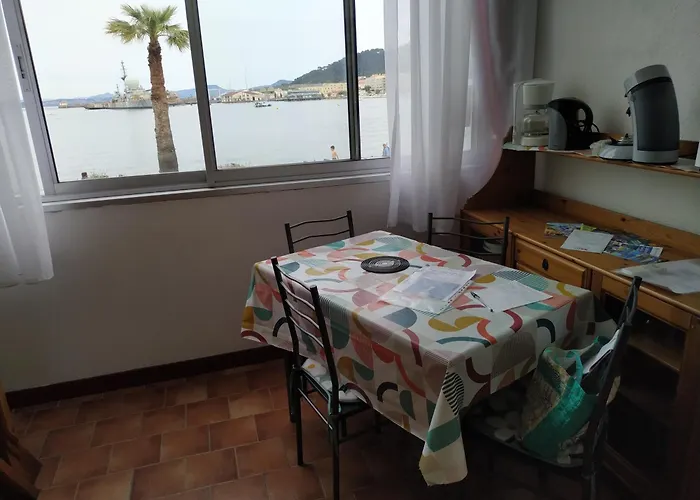 Front De Saint-Mandrier-sur-Mer